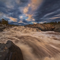 Dramatic Rapids